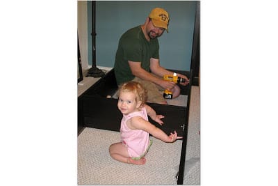 Ahelpingwithbookcase-v7ejOW.jpg