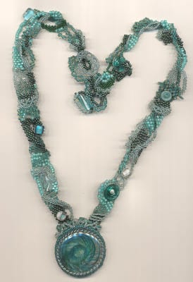 Freeformnecklace-sdIeh6.jpg