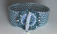 Withlightclasp-w6E3yW.jpg