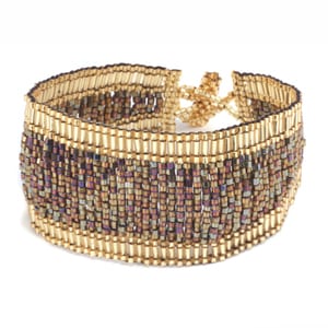 SleekBraceletPic-9YltwO.jpg